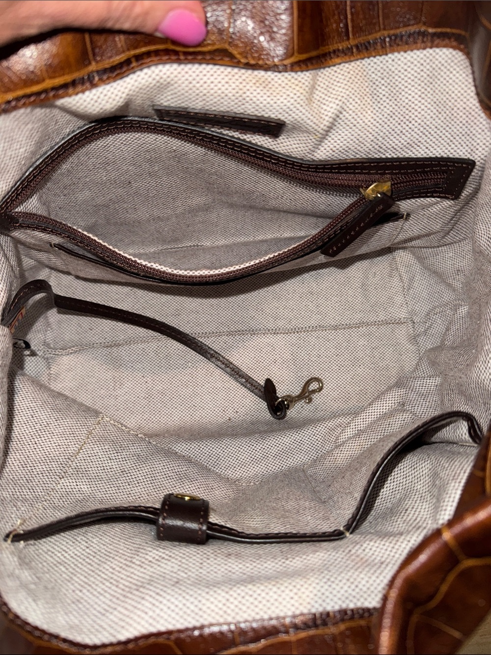 Croc-Embossed Brown Leather Shoulder Bag with Decorative Scarf - Picture 7 of 7